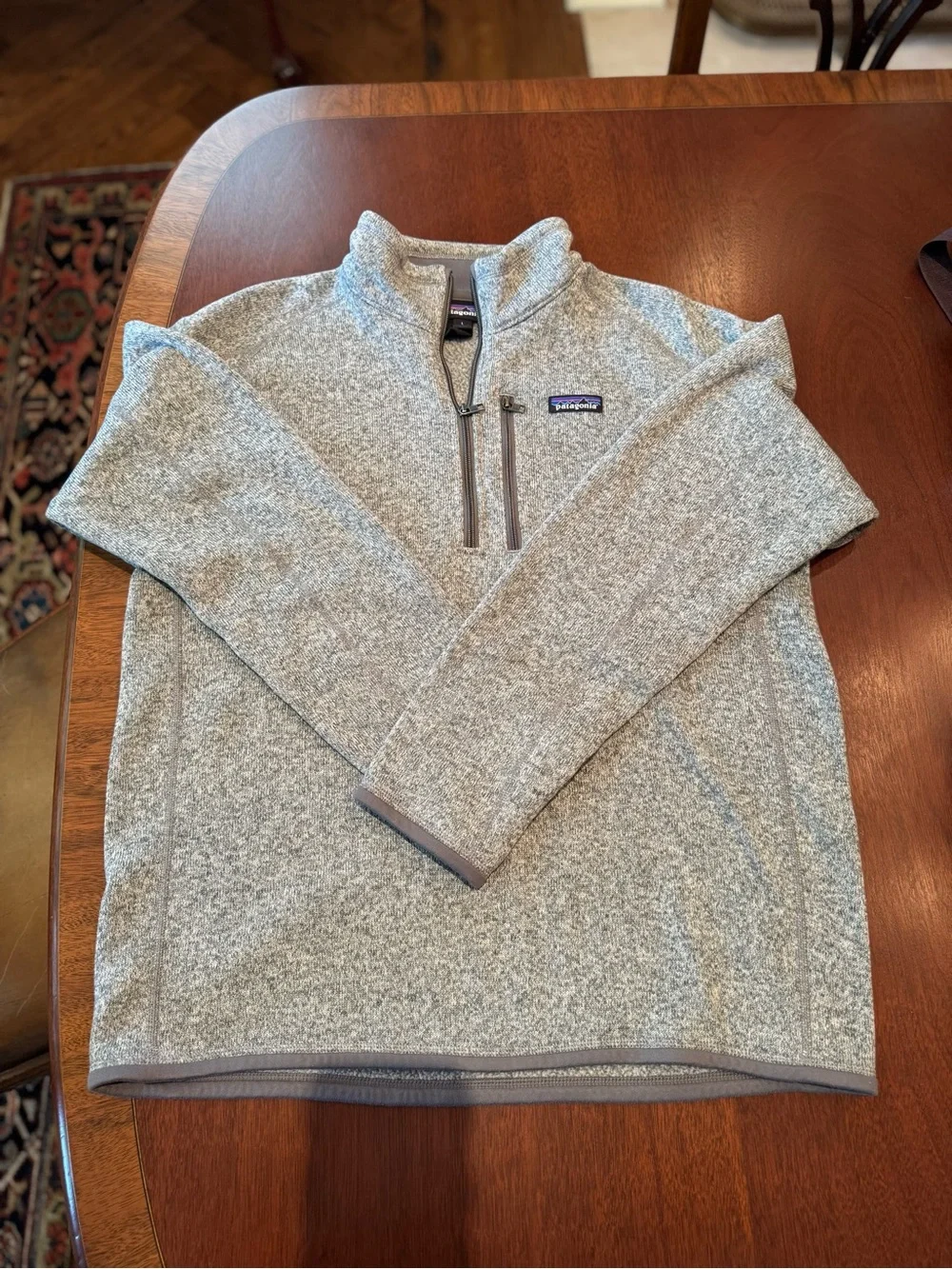 Patagonia Men’s Light Gray Half-Zip Fleece Pullover
